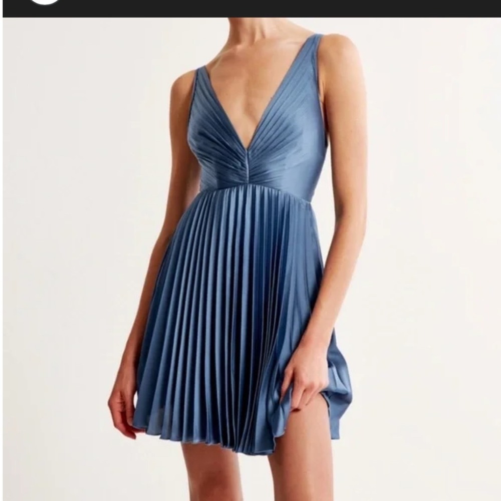 Abercrombie & Fitch Pleated V-Neck Mini Dress in Dusty Blue
